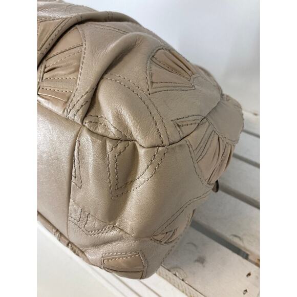 COACH 16504 LARGE SIGNATURE PRINT BONE COLOR SHOULDER BAG - Picture 6 of 16